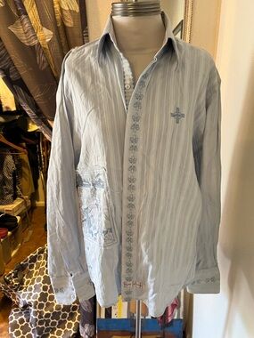 Men’s English Laundry Casual Dress Shirt. Faint blue with Graphics S L